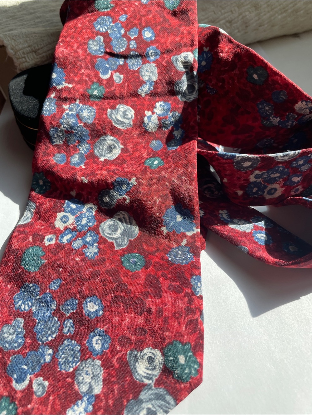 VTG CC CASUALS ITALIAN SILK TIE